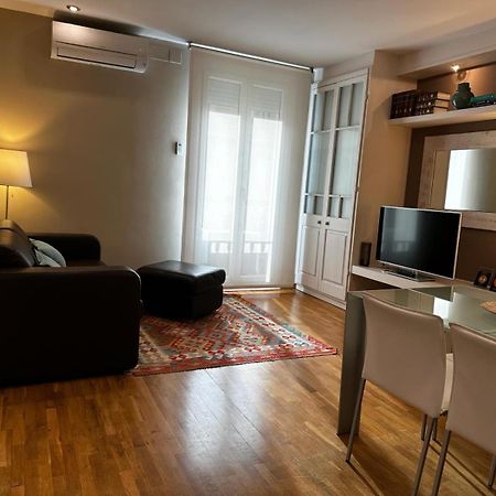 Petit Rossello Appartement Barcelona Buitenkant foto