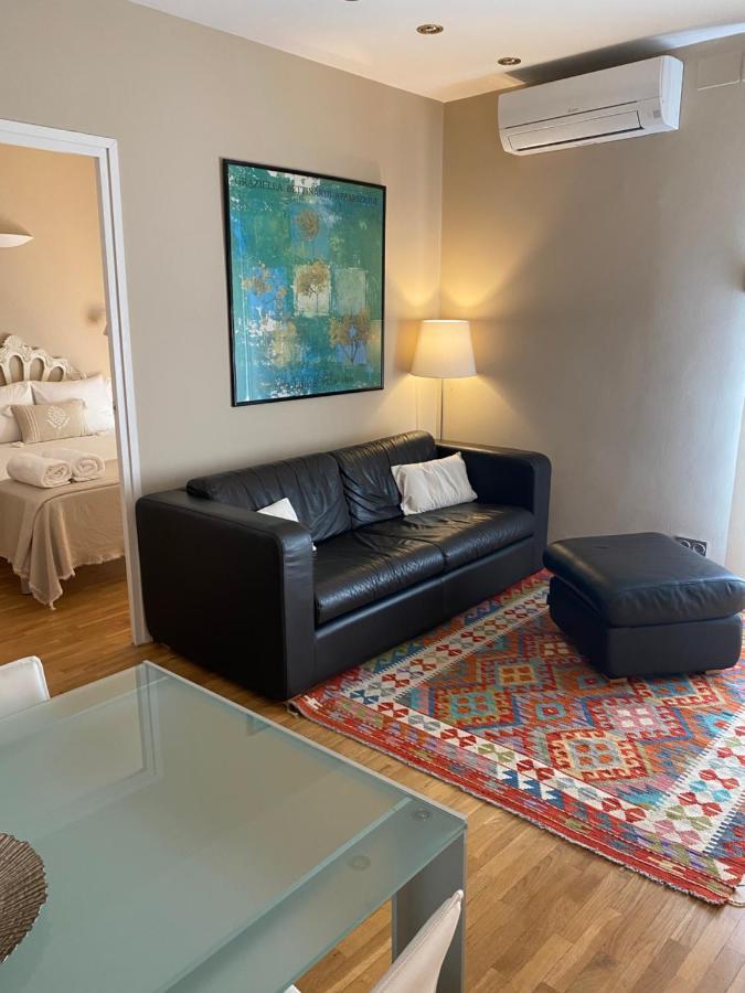 Petit Rossello Appartement Barcelona Buitenkant foto