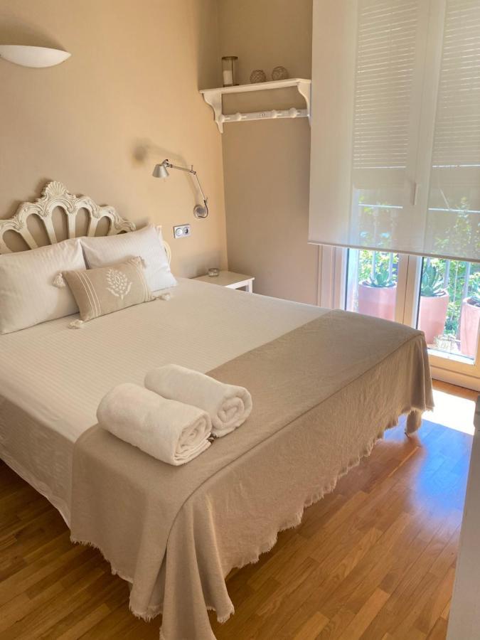 Petit Rossello Appartement Barcelona Buitenkant foto