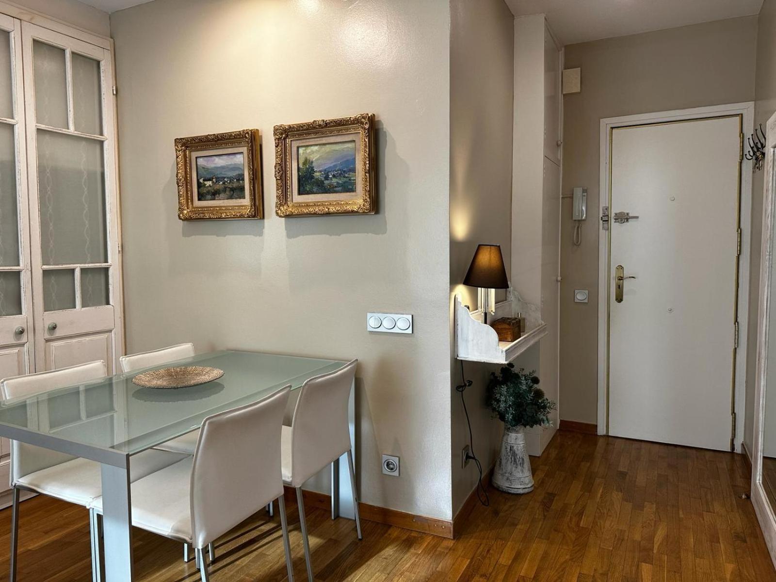 Petit Rossello Appartement Barcelona Buitenkant foto